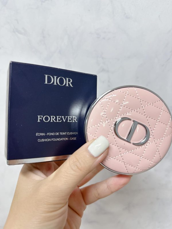 Phấn Nước Cushion DIOR Forever Hydra Glow ( Case Hồng )