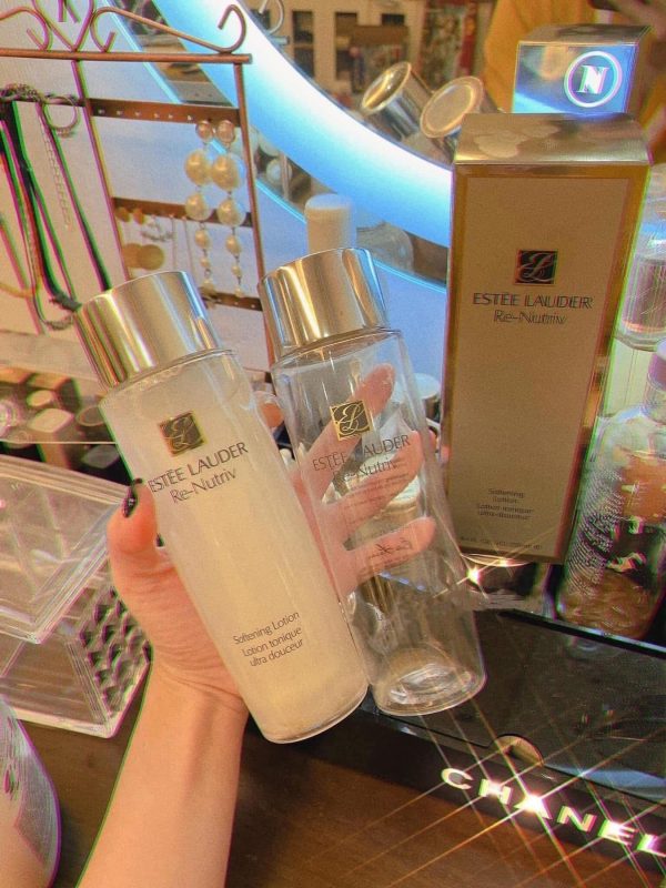Nước thần Estee Lauder RE NUTRIV - Lotion cám vàng cao cấp nhất