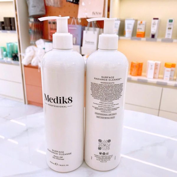 Sữa rửa mặt medik8 sz 500ml